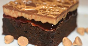In one brilliant stroke, you can make a pan of brownies that will thrill chocolate lovers, peanut butter lovers and fans of Peanut Butter and Jelly Brownies.